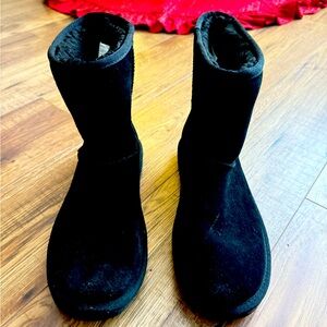 Koolaburra by Ugg boots youth 5 great condition